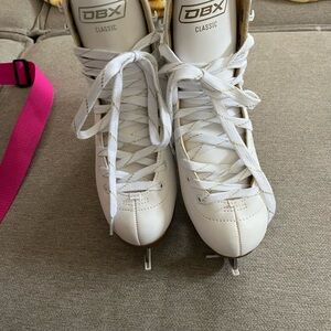 Classic White Women's Ice Skates